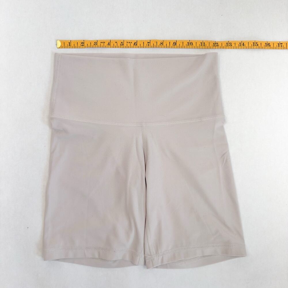 Aritzia Women's Biker Shorts Size S | TnaBUTTER Hi-Rise 5" Light Pink Blush - Picture 2 of 6